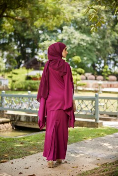 Kaftan Amber In Raspberry