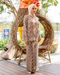 Kurung Qlarissa In Cream