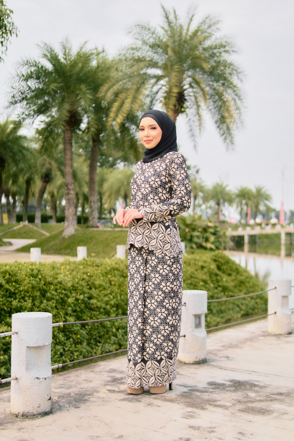 Kurung Milea In Black