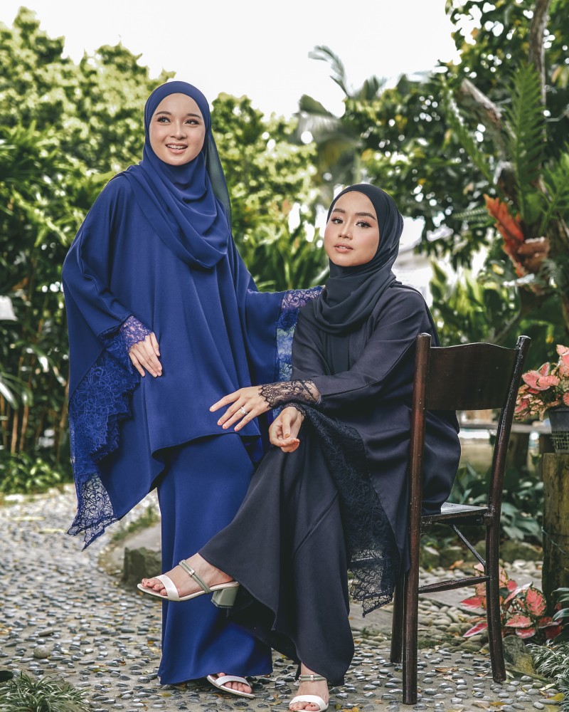 Kaftan Tulip In Navy Blue