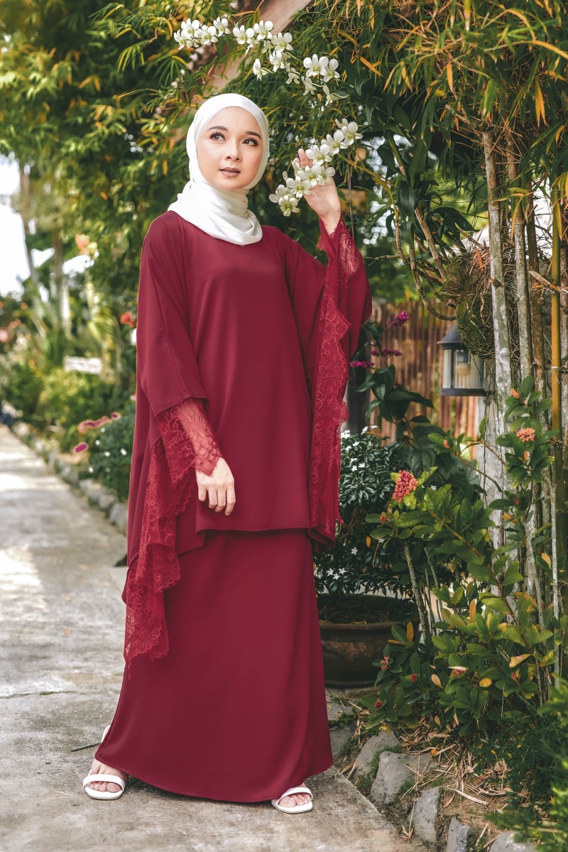 Kaftan Tulip In Maroon