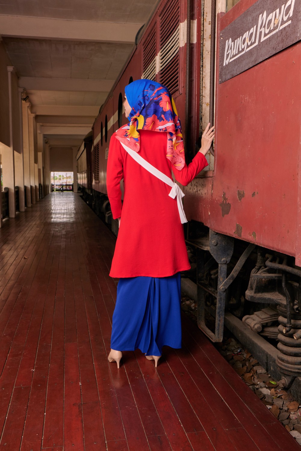 Kebaya Srikandi In Merah