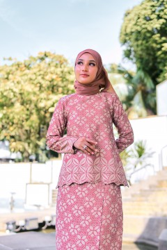 Kurung Milea In Brown