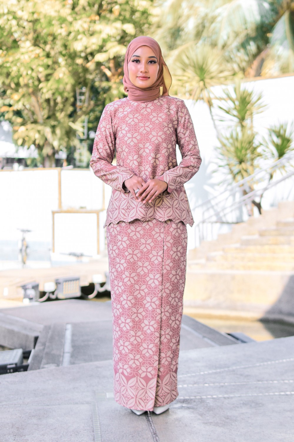 Kurung Milea In Brown