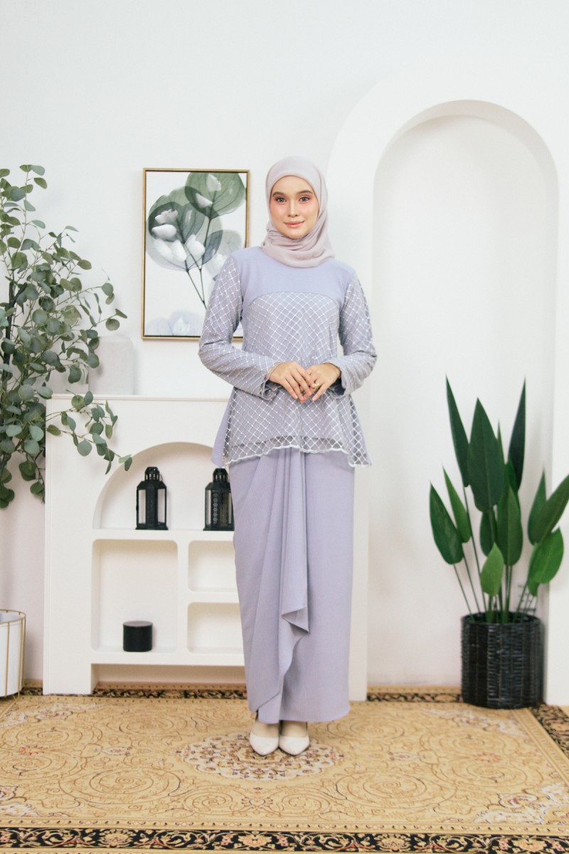 Kurung Nada In Grey