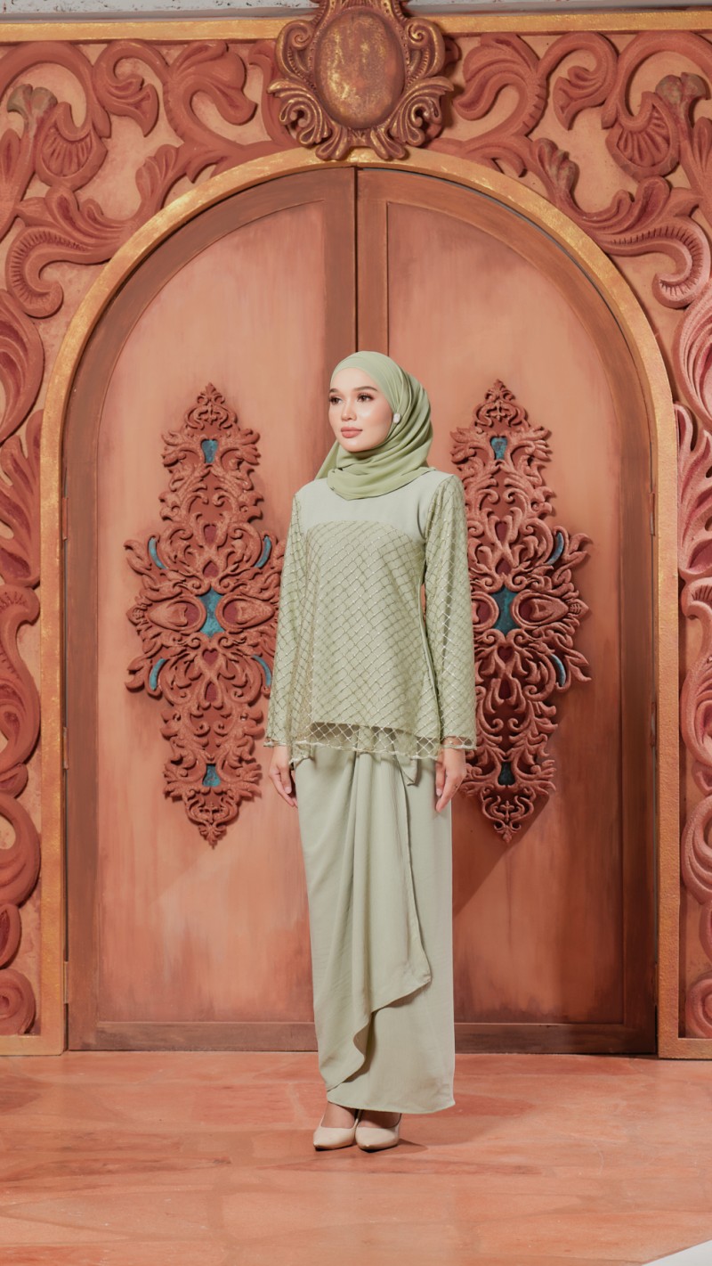 Kurung Nada In Sage Green